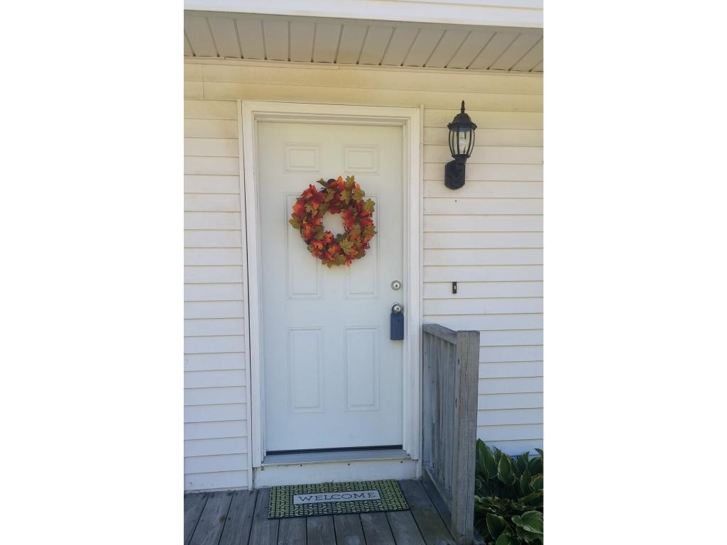 14 R Blackberry Road Derry, NH 03038 - Photo 2 of 27