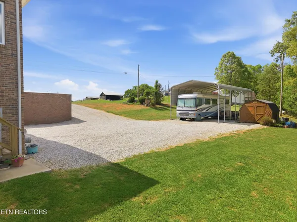 $700,000 | 446 Gaut Road, Dandridge, TN 37725