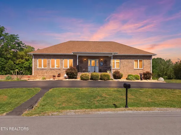 $700,000 | 446 Gaut Road, Dandridge, TN 37725