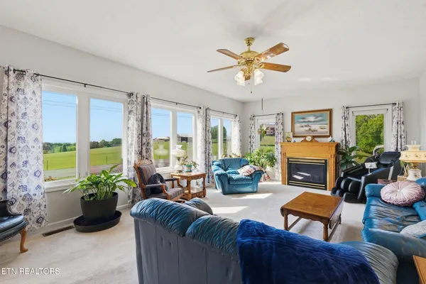 $700,000 | 446 Gaut Road, Dandridge, TN 37725