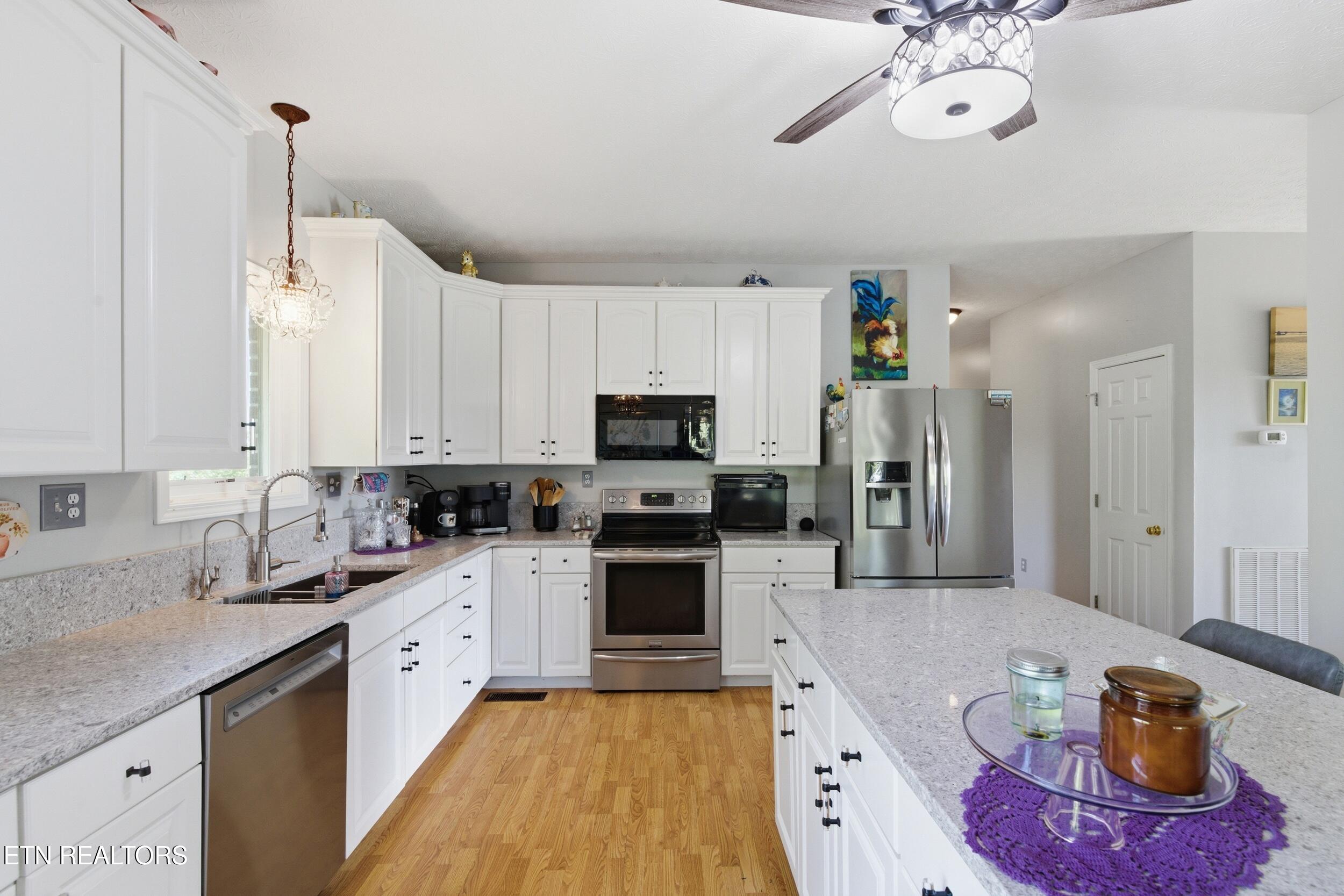446 Gaut Road Dandridge, TN 37725 - Photo 41 of 59 44_446_gaut_rd_0085