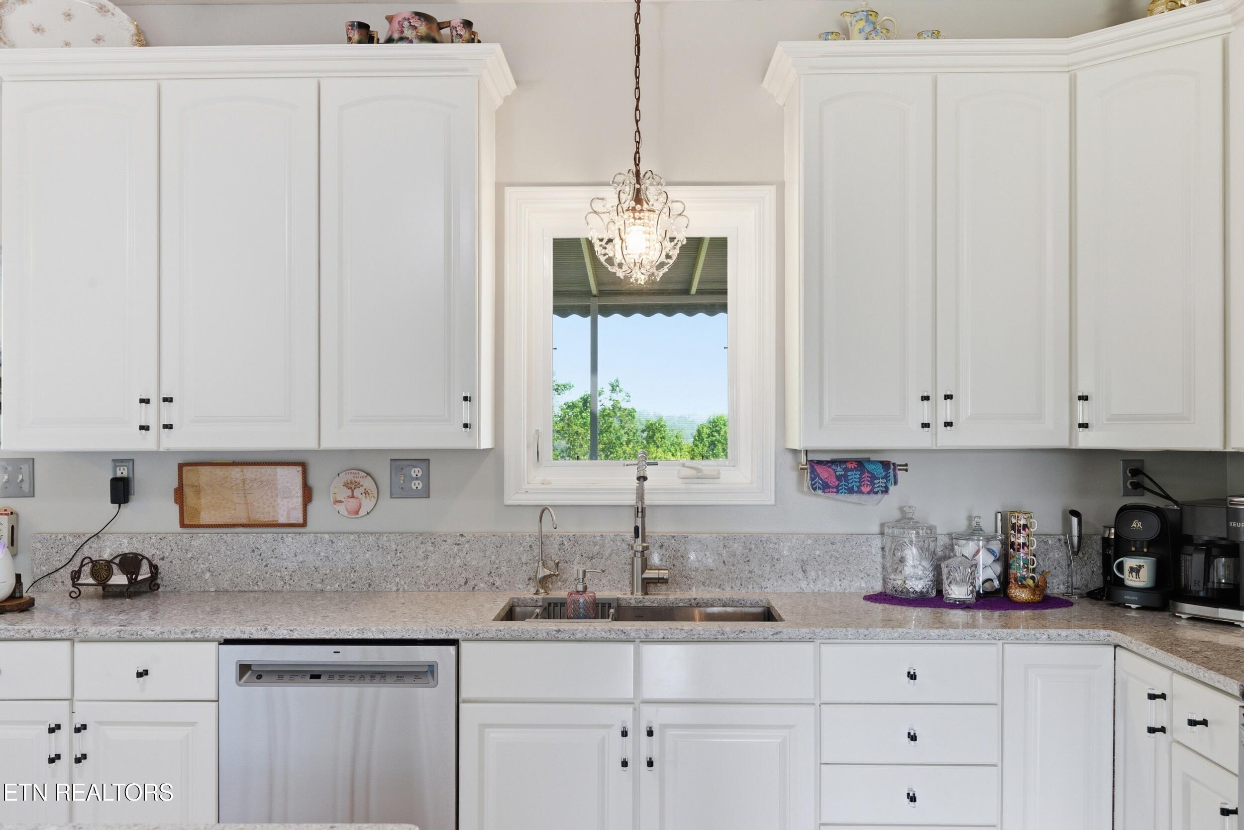 446 Gaut Road Dandridge, TN 37725 - Photo 42 of 59 45_446_gaut_rd_0088