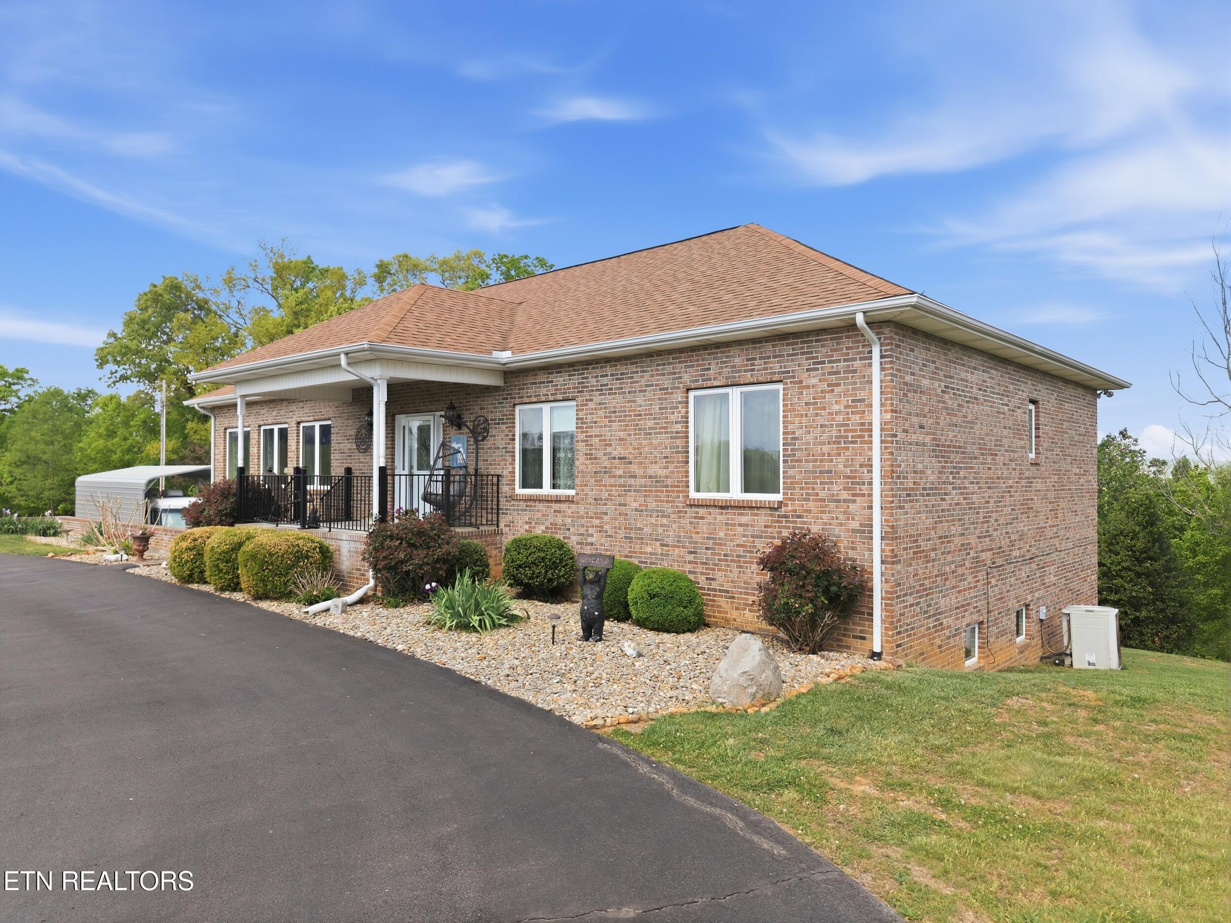 446 Gaut Road Dandridge, TN 37725 - Photo 5 of 59 4_446_gaut_rd_0003