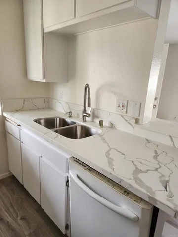 a close view of sink and tap