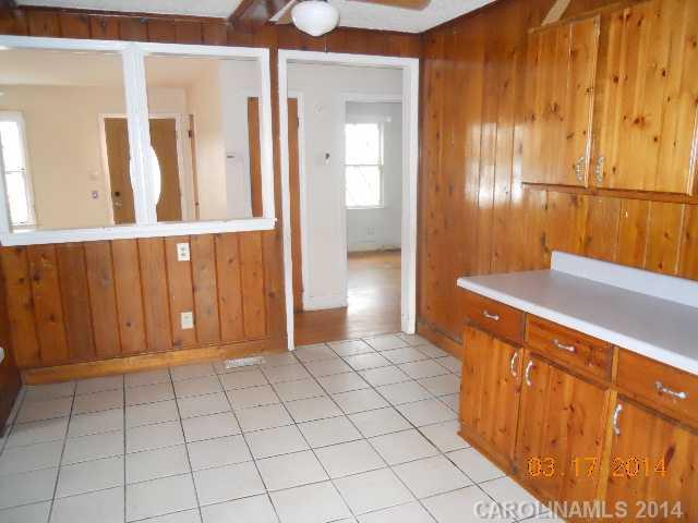 4008 Fieldcrest Road Charlotte, NC 28217 - Photo 4 of 12 Gallery Image 4
