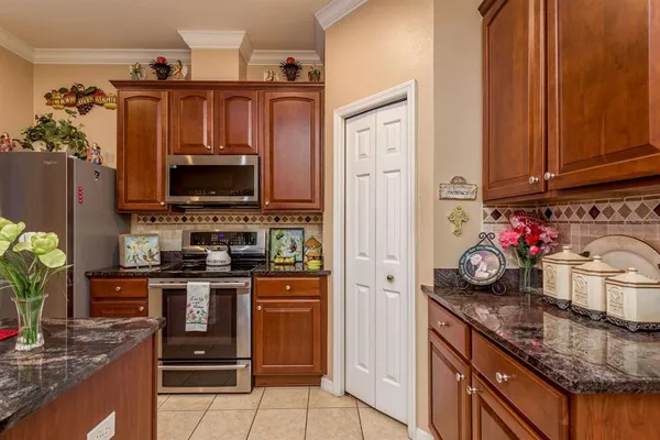 $865,000 | 19216 Inlet Cove Court, Lutz, FL 33558