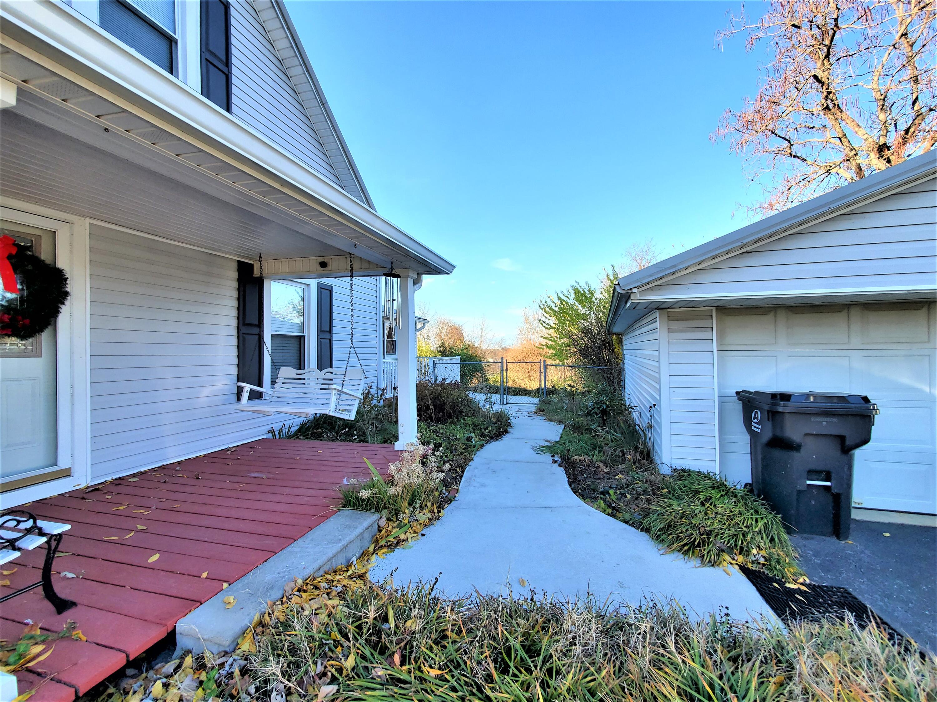 520 Menelaus Road Berea, KY 40403 - Photo 12 of 76 520 Menelaus 11''