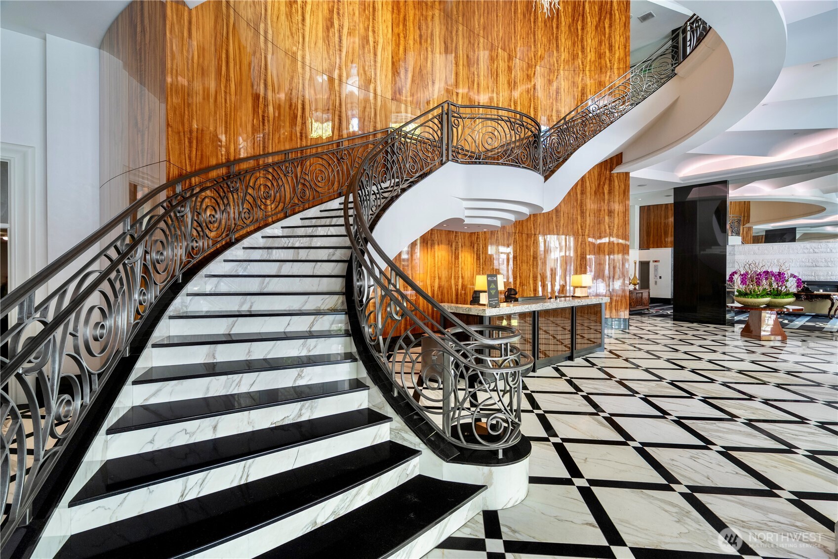 1920 4th Avenue, Unit 1809 Seattle, WA 98101 - Photo 28 of 30 a view of entryway with a front door