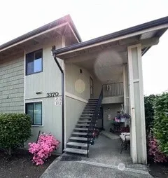 $279,000 | 3370 Narrows View Lane Northeast, Unit 202, Bremerton, WA 98310