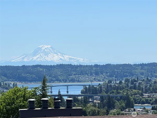 $279,000 | 3370 Narrows View Lane Northeast, Unit 202, Bremerton, WA 98310