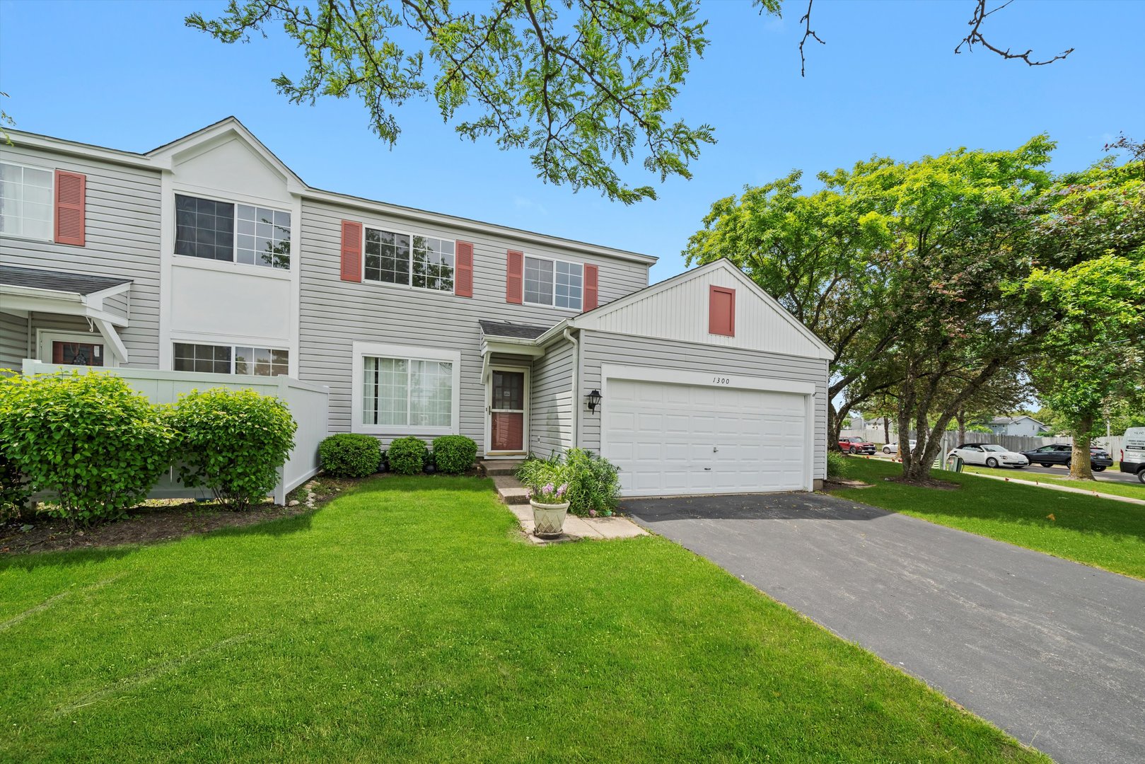 1300 Normantown Road Naperville, IL 60564 - Photo 4 of 30