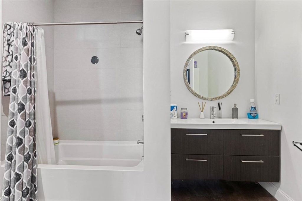 1 Brook Road, Unit 205 Quincy, MA 02169 - Photo 5 of 14