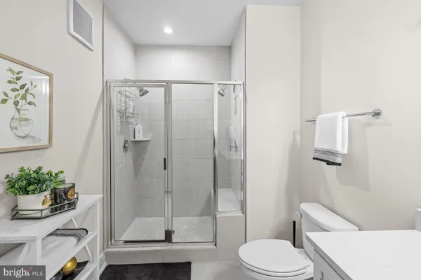 $2,950 | 102 St Ives Place, Unit 404, Oxon Hill, MD 20745