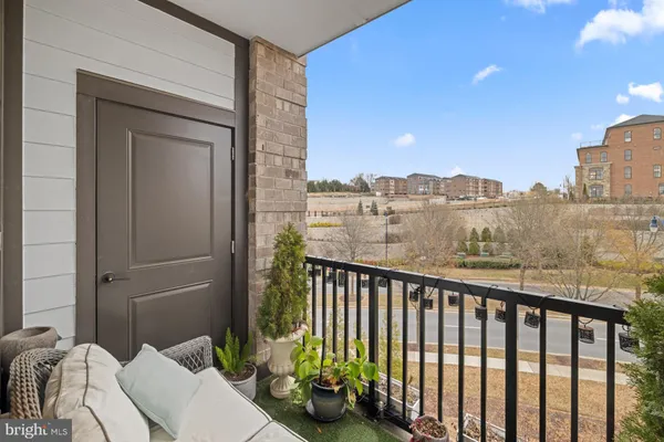 $2,950 | 102 St Ives Place, Unit 404, Oxon Hill, MD 20745