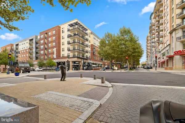 $2,950 | 102 St Ives Place, Unit 404, Oxon Hill, MD 20745