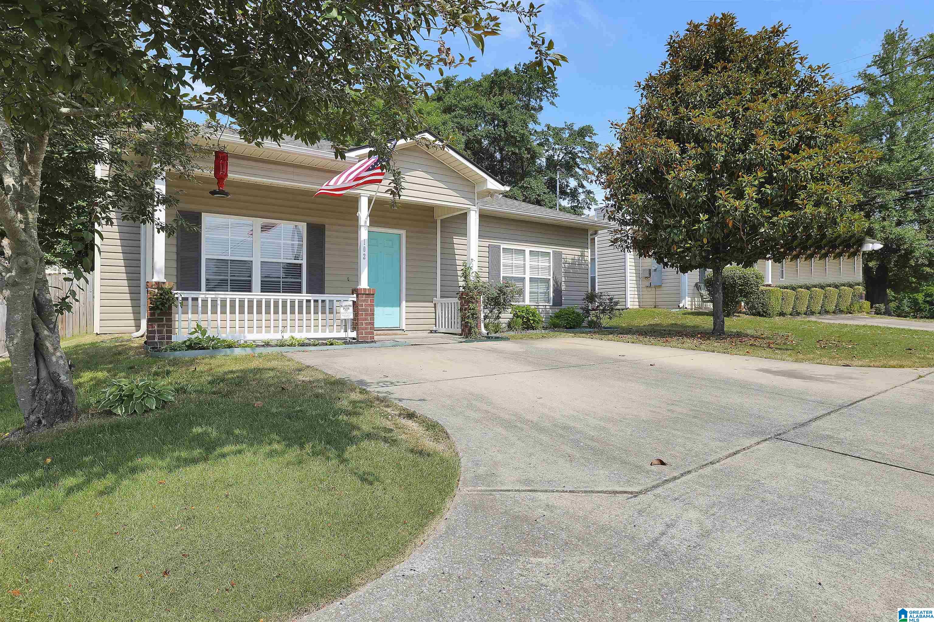 102 Rockbrook Lane Pelham, AL 35124 - Photo 3 of 29