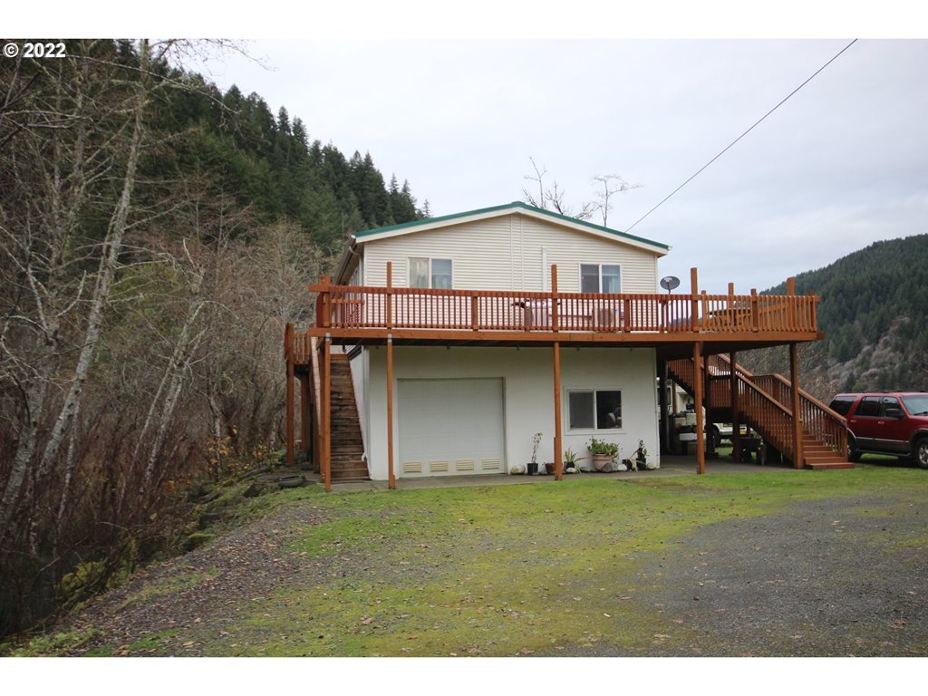 41767 Highway 38 Reedsport, OR 97467 - Photo 1 of 32 Gallery Image 1