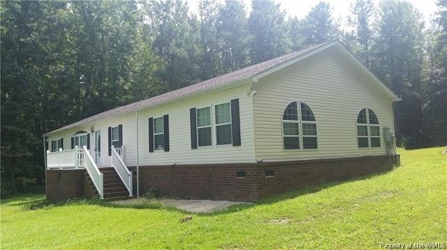 226 Syringa Road Topping, VA 23169 - Photo 1 of 49 Gallery Image 1