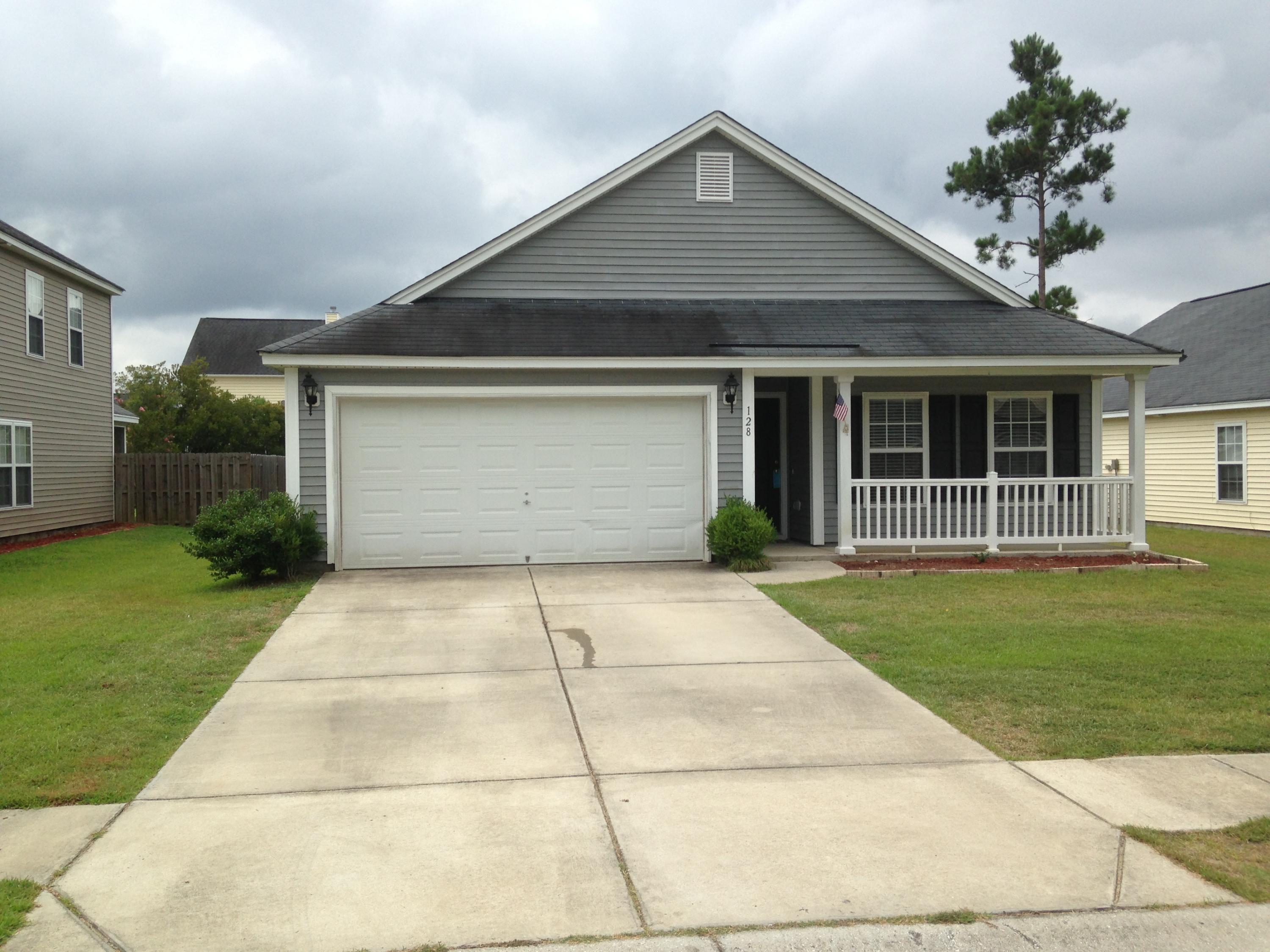 128 Malibu Road Summerville, SC 29483 - Photo 1 of 16 IMG_3814