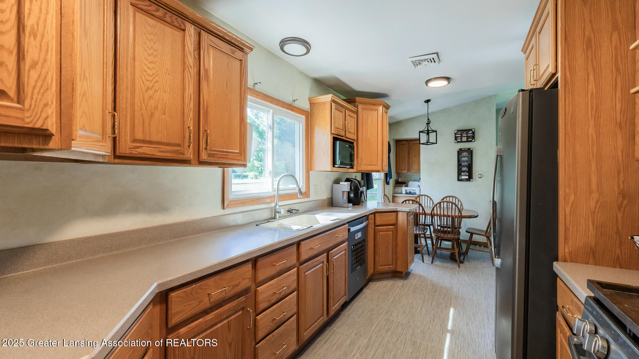 300 North Royston Road Charlotte, MI 48813 - Photo 15 of 59 300NRoyston13