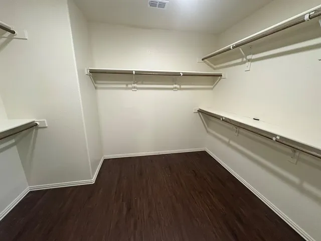 $3,200 | 520 Stillwater Drive, Waxahachie, TX 75165