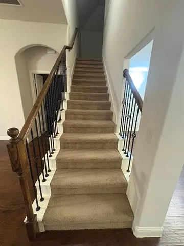 $3,200 | 520 Stillwater Drive, Waxahachie, TX 75165