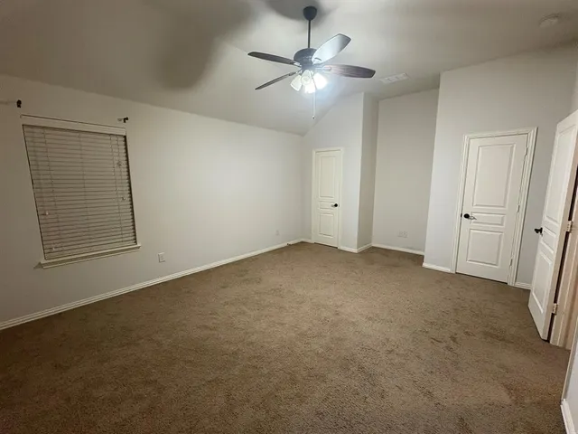 $3,200 | 520 Stillwater Drive, Waxahachie, TX 75165