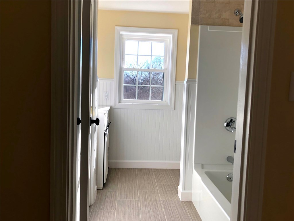 41 Bound Road Cumberland, RI 02895 - Photo 28 of 38 Gallery Image 28