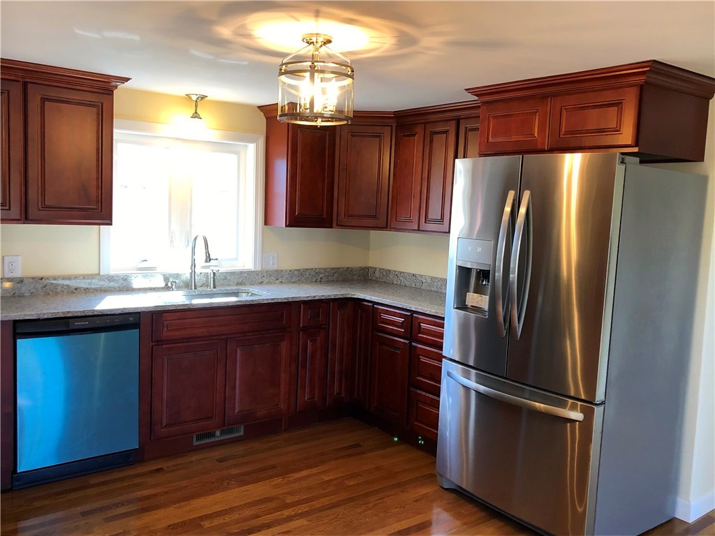 41 Bound Road Cumberland, RI 02895 - Photo 9 of 38 Gallery Image 9