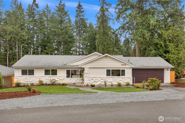 $899,900 | 20008 Meridian Place North, Shoreline, WA 98133