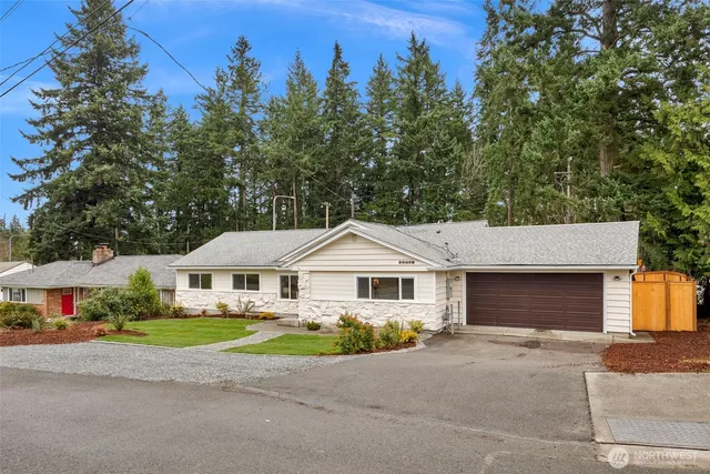 $899,900 | 20008 Meridian Place North, Shoreline, WA 98133