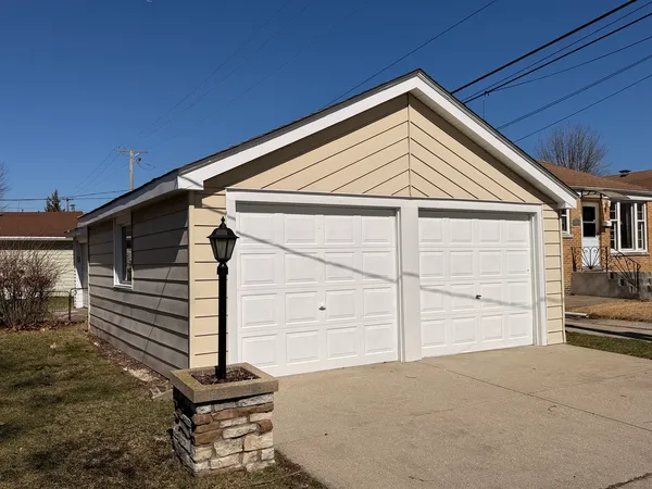 $459,700 | 2263 14th Avenue, North Riverside, IL 60546