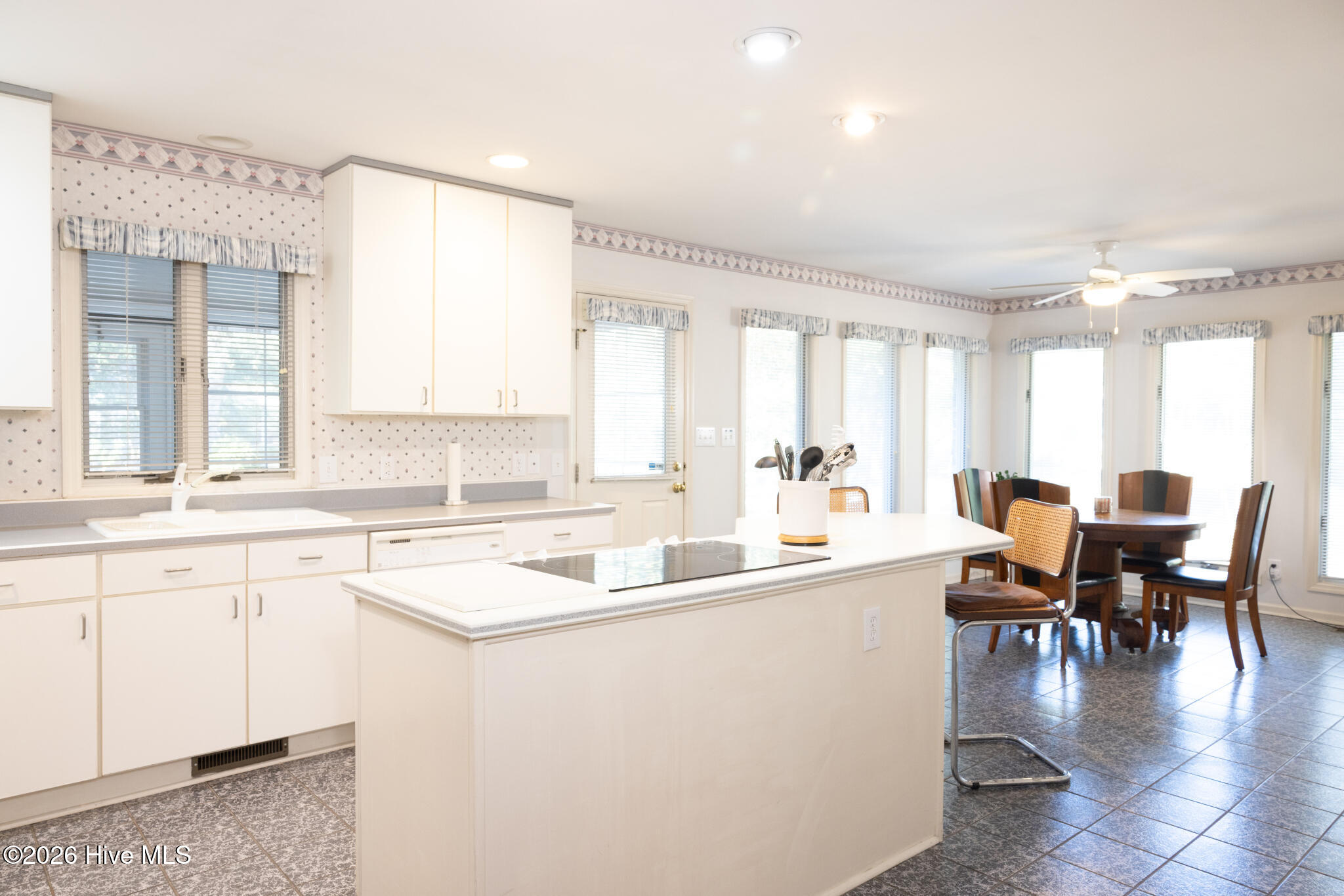 280 Golfview Court Southwest Supply, NC 28462 - Photo 18 of 49 484A9593