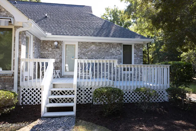 $474,900 | 280 Golfview Court Southwest, Supply, NC 28462