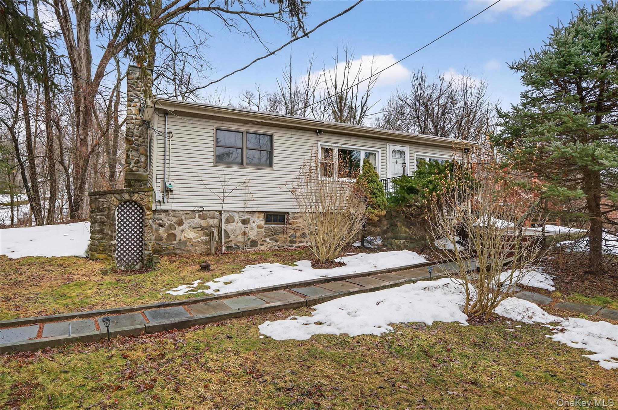 307 Gibson Hill Road Chester, NY 10918 - Photo 3 of 38 Single Level living