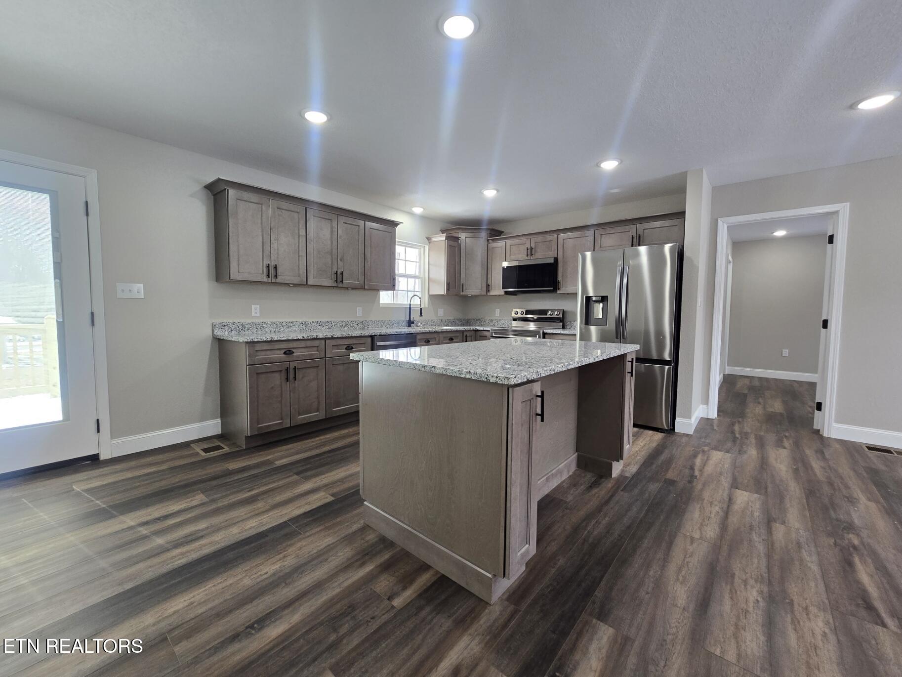 1941 West 3rd Avenue Oneida, TN 37841 - Photo 11 of 47 20260203_123301