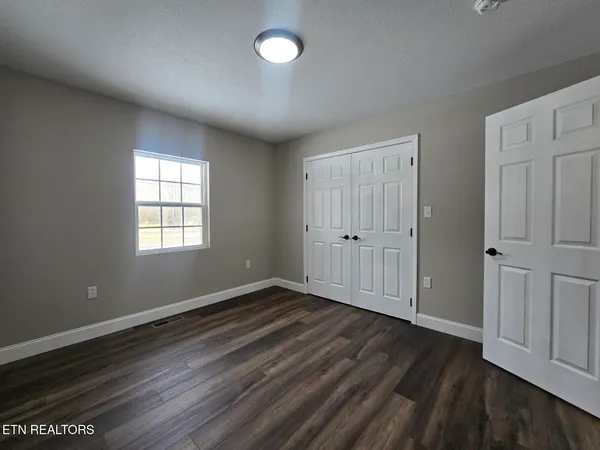 $323,000 | 1941 West 3rd Avenue, Oneida, TN 37841