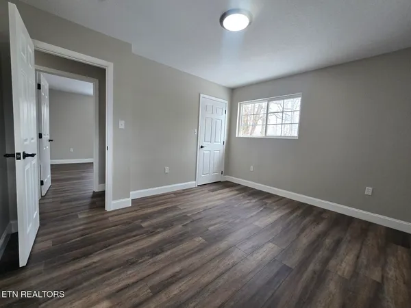$323,000 | 1941 West 3rd Avenue, Oneida, TN 37841