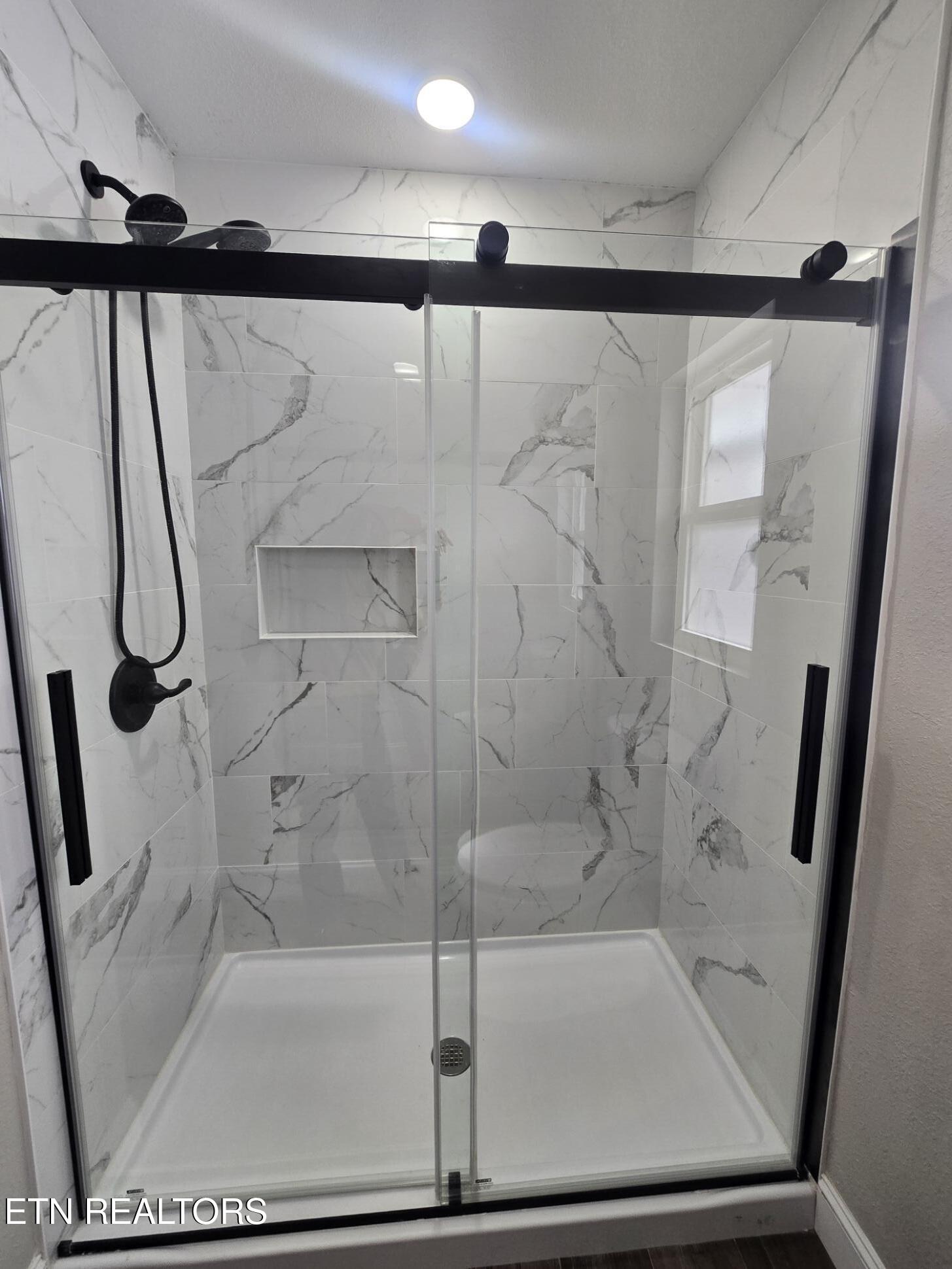 1941 West 3rd Avenue Oneida, TN 37841 - Photo 35 of 40 20260203_123418