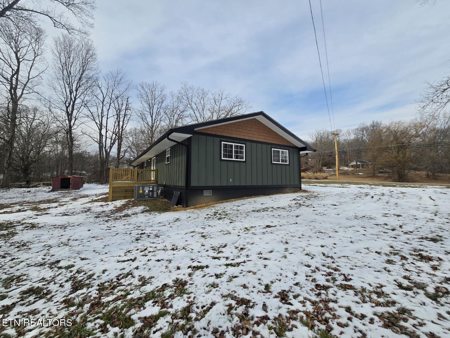 1941 West 3rd Avenue Oneida, TN 37841 - Photo 43 of 47 20260203_124705