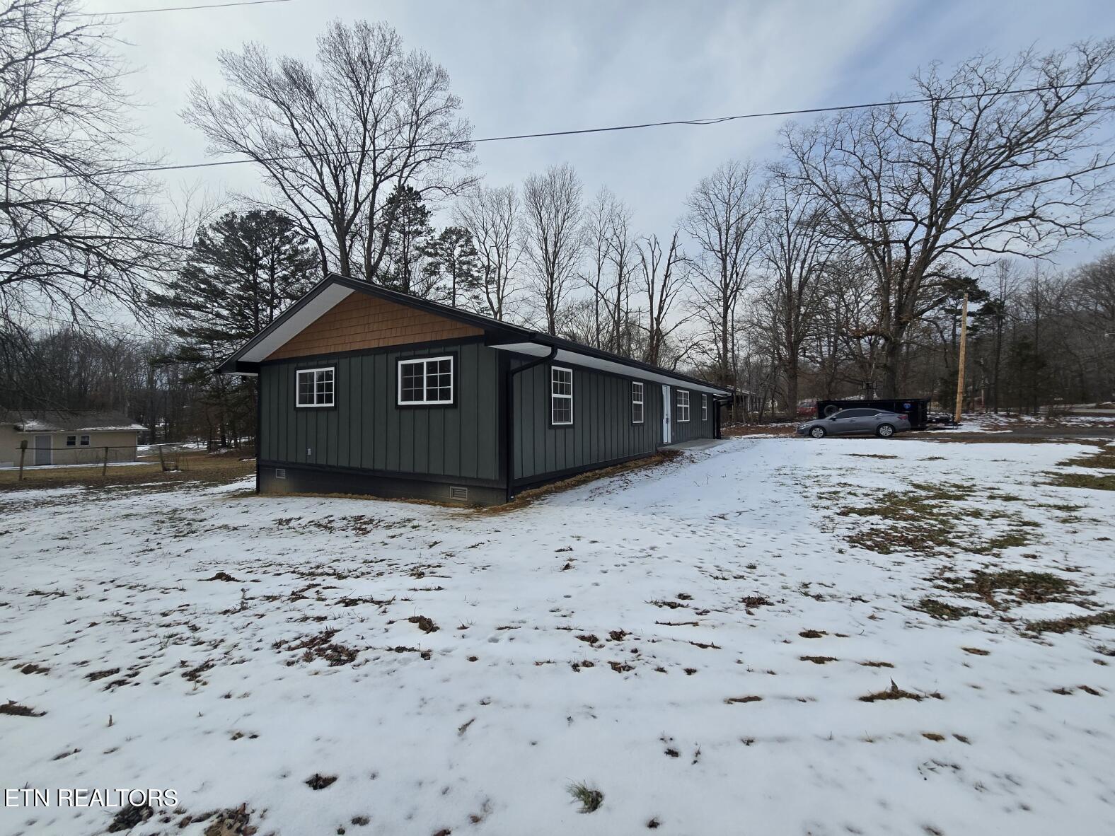 1941 West 3rd Avenue Oneida, TN 37841 - Photo 44 of 47 20260203_124721