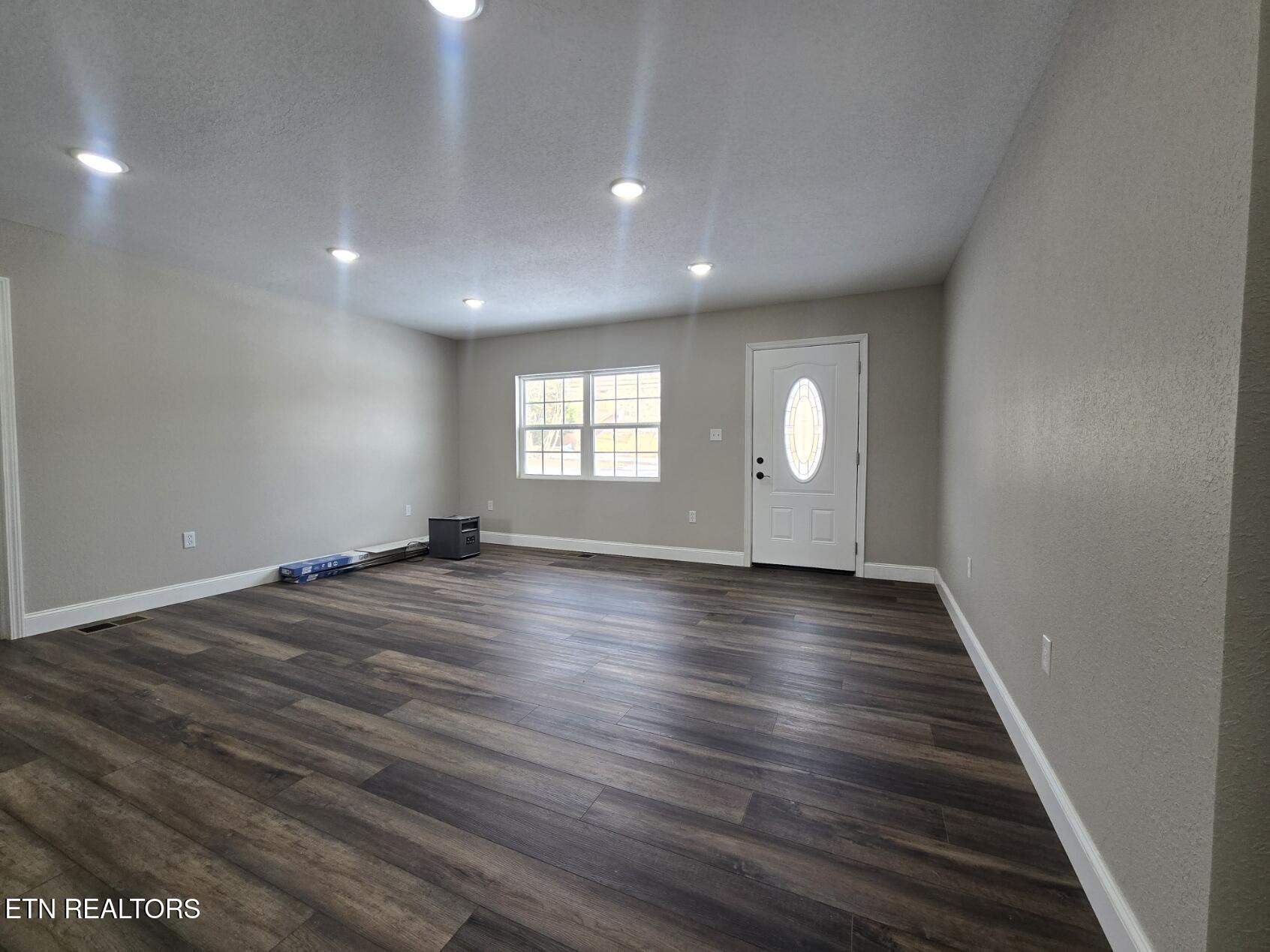 1941 West 3rd Avenue Oneida, TN 37841 - Photo 7 of 47 20260203_122933