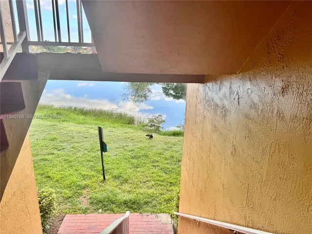 $2,199 | 15560 Southwest 80th Street, Unit K203, Miami, FL 33193