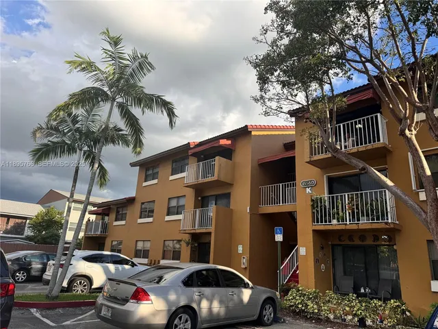 $2,199 | 15560 Southwest 80th Street, Unit K203, Miami, FL 33193
