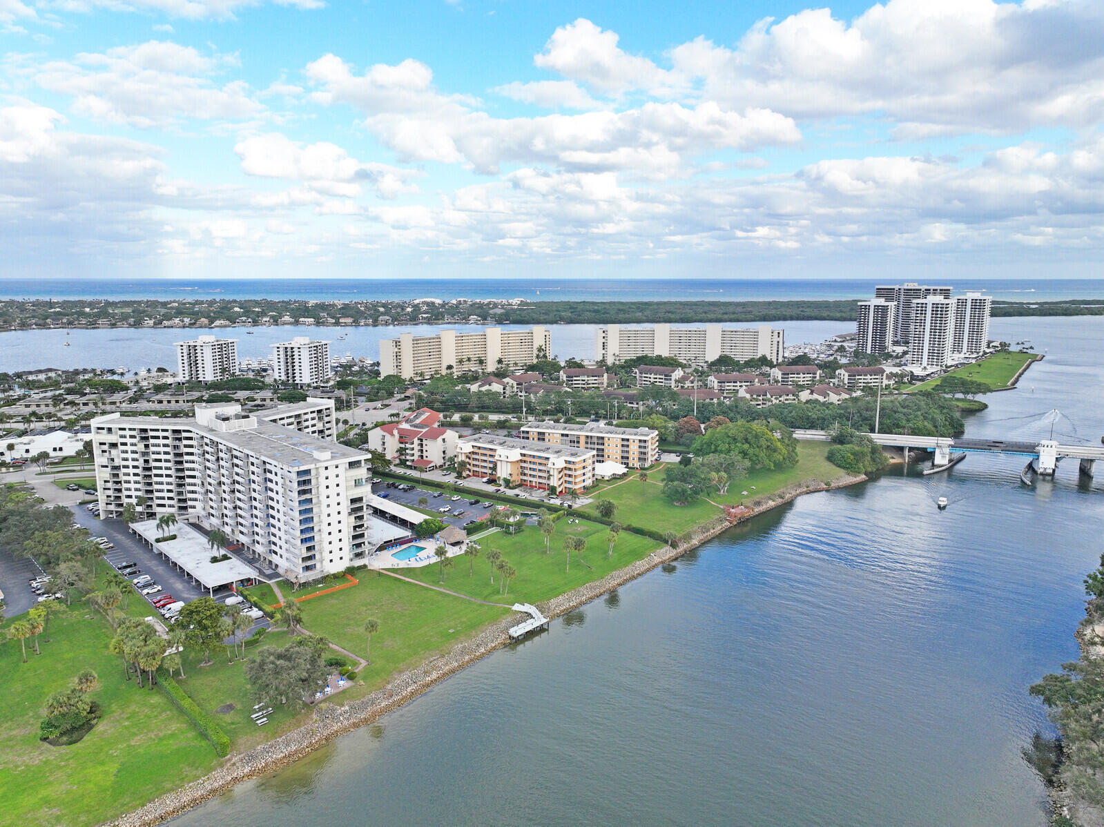 336 Golfview Road, Unit 1115 North Palm Beach, FL 33408 - Photo 40 of 40 Aerial