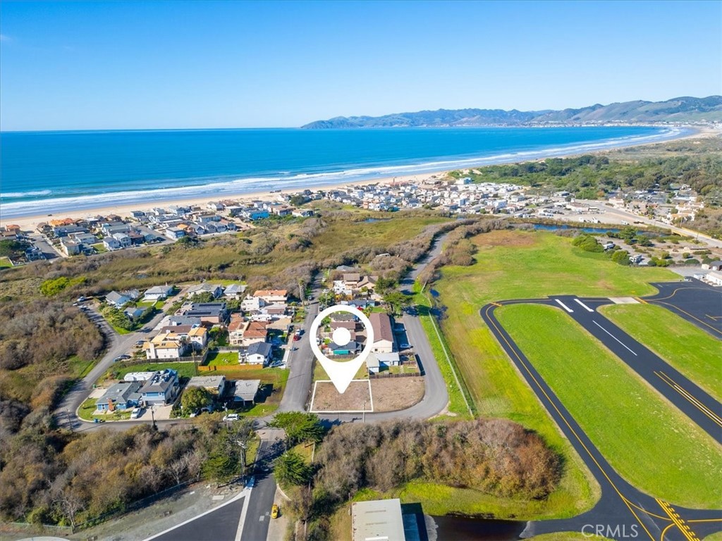 1638 Aloha Place Oceano, CA 93445 - Photo 2 of 17 a view of a city