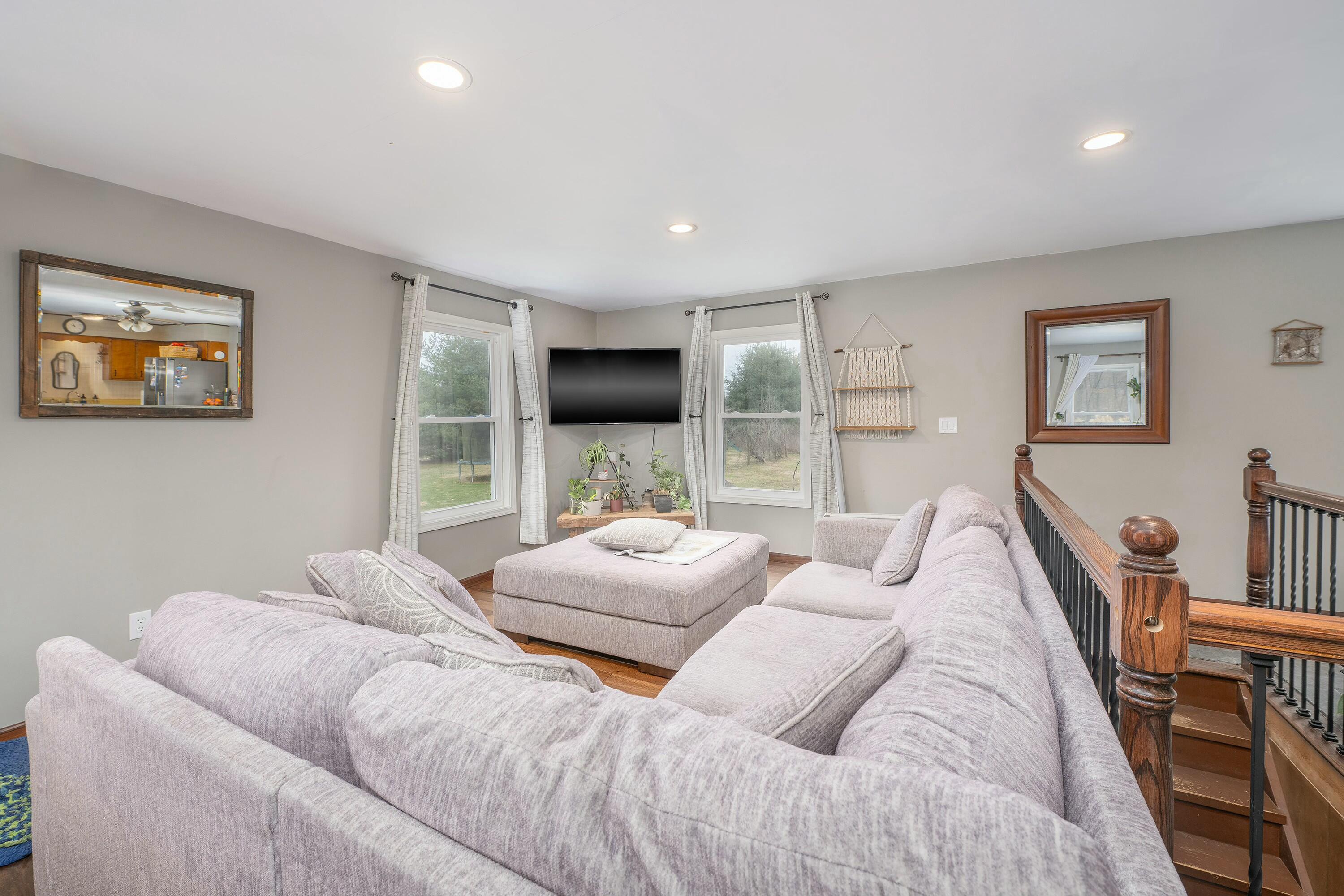 9508 Gregg Road Fredericktown, OH 43019 - Photo 5 of 21 tempImageDmWyVc