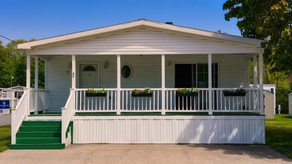 $299,000 | 71 Caddy Drive, Salem, NH 03079