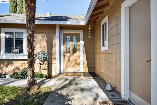 $3,500 | 2032 Newport Drive, Pittsburg, CA 94565