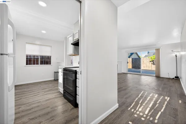 $3,500 | 2032 Newport Drive, Pittsburg, CA 94565